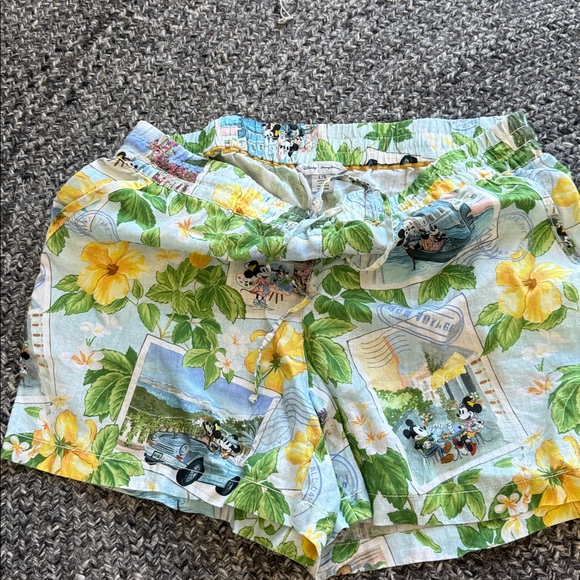 Tommy Bahama Disney Postcard Paradise 5 inch Linen Shorts Large new no tags - Picture 3 of 4
